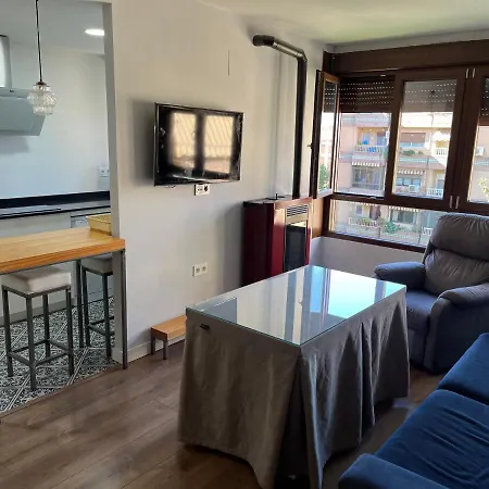 Appartement Piso Junto Palacio Congresos Y Metro, Centrico Con Piscina