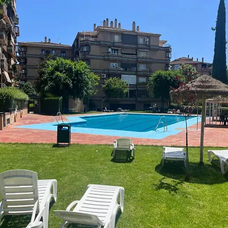 Apartment Piso Junto Palacio Congresos Y Metro, Centrico Con Piscina Granada