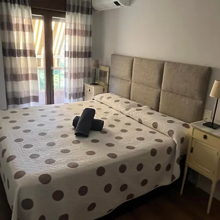Apartment Piso Junto Palacio Congresos Y Metro, Centrico Con Piscina *